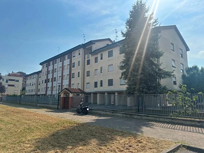 Appartamento trilocale in vendita in Piazza Schuster, Pioltello