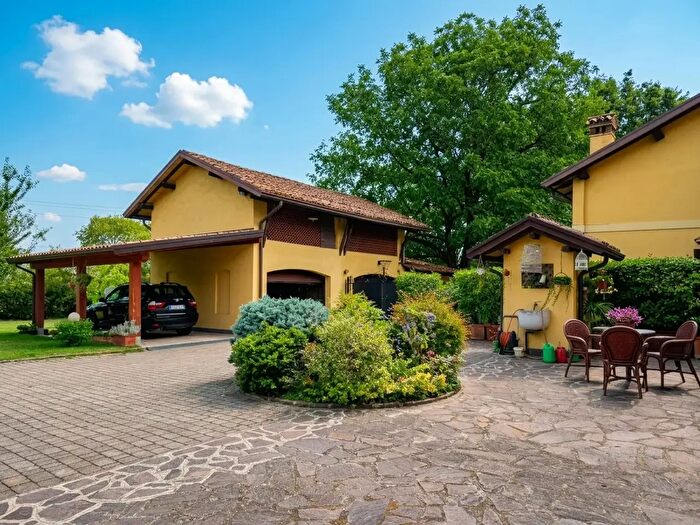 Casa con 5 locali in vendita in Via Balletti, Albinea