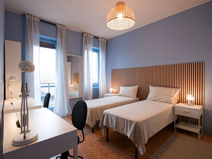 Appartamento bilocale in affitto in Via Bonaventura Zumbini, Barona, Milano