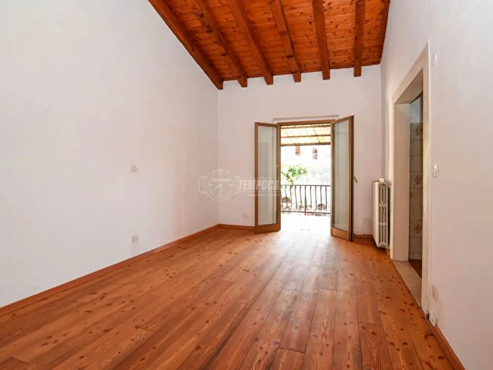 Appartamento trilocale in vendita in Via Garibaldi, Salo'