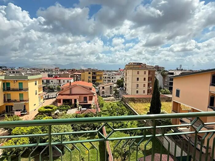 Casa trilocale in vendita in Via Cimarosa, Acerra