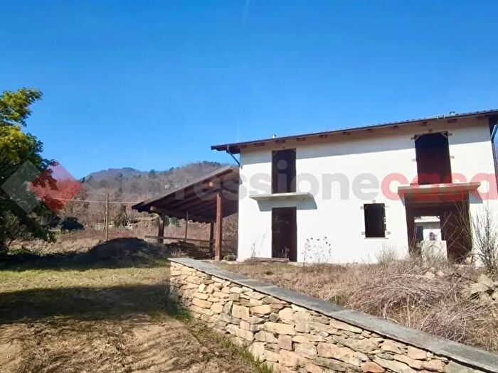 Casa quadrilocale in vendita in Via del Pui, Frossasco