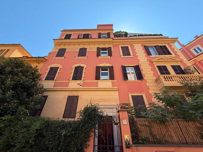 Appartamento trilocale in affitto in Via Giorgio Baglivi, Policlinico, Roma