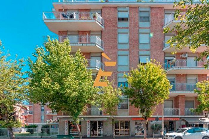 Appartamento trilocale in vendita in Via del Castagnone, Valenza