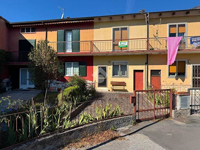 Casa bilocale in vendita in Via E Mattei, Torrebelvicino
