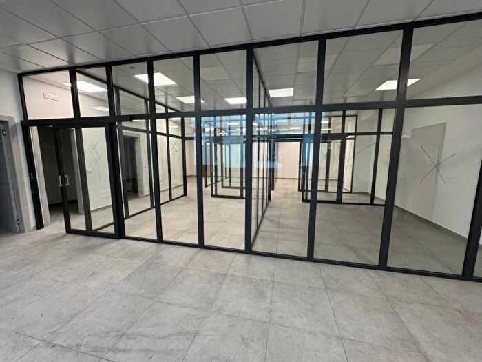 Appartamento quadrilocale in affitto in Via Nazionale Appia, Curti