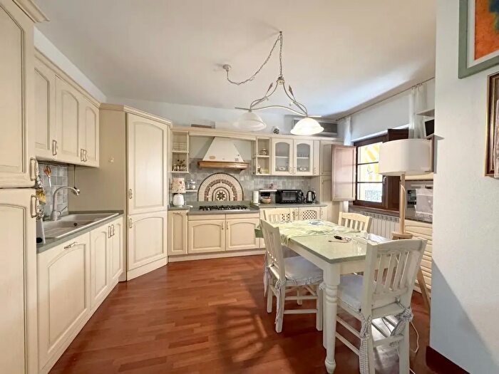 Appartamento quadrilocale in vendita in Massarosa