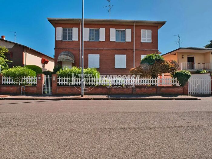 Appartamento quadrilocale in vendita in Via Sirtica, Vercelli