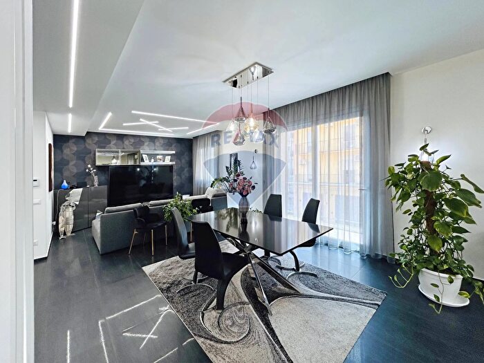 Appartamento con 6 locali in vendita in Erice