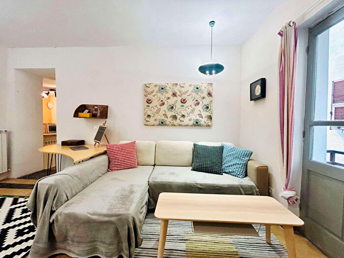 Casa quadrilocale in vendita in Via San Giovanni, Ormea