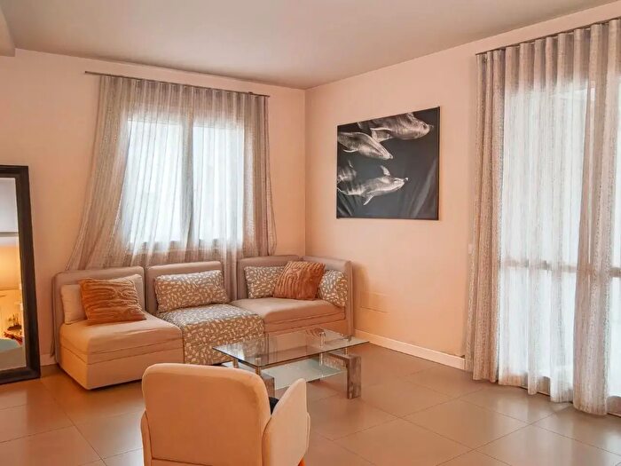 Casa con 7 locali in vendita in San Miniato