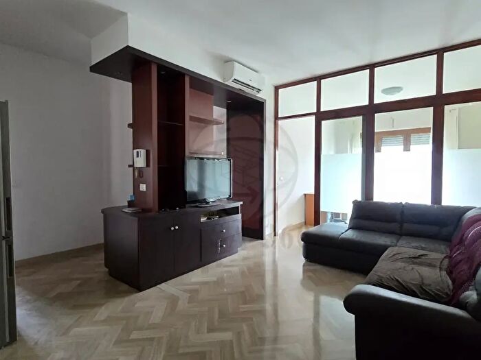 Appartamento quadrilocale in vendita in Viale Aleardo Aleardi, Terni