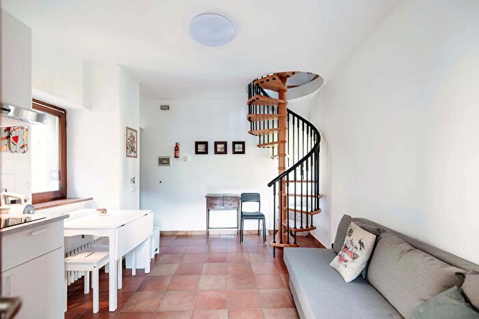 Appartamento monolocale in affitto in Via della Castagna, Nesso