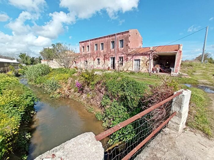 Casa trilocale in vendita in Viale Porto Torres, Sassari