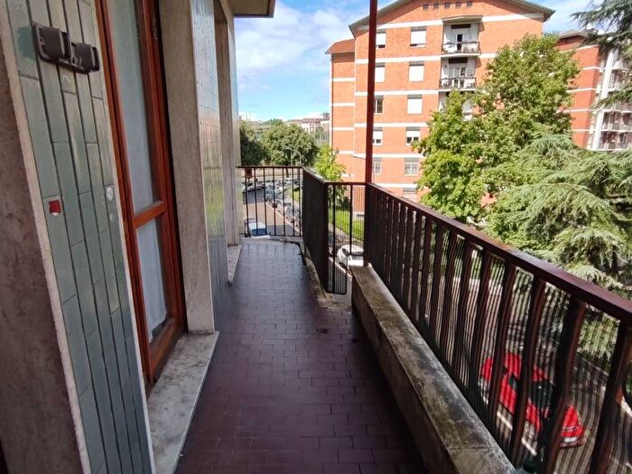 Appartamento trilocale in affitto in Via Alfonso Cossa, Quartiere Forlanini, Milano