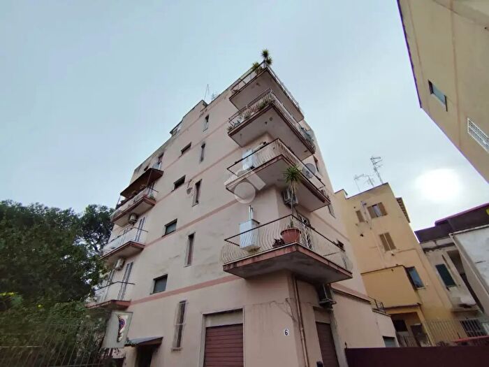 Appartamento bilocale in vendita in Via Giacomo Ciamician, Roma