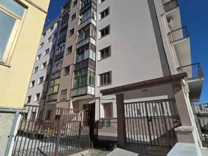 Appartamento trilocale in vendita in Via Antonio Gramsci, Catanzaro