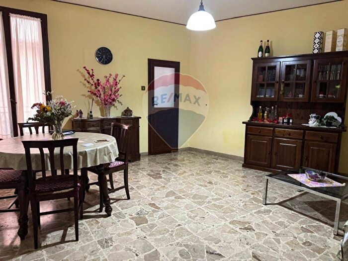 Appartamento con 5 locali in affitto in Centro Storico, Ferrara