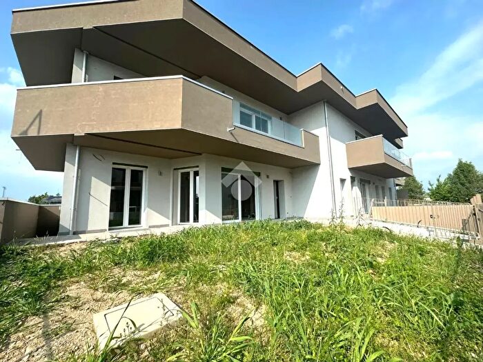 Appartamento trilocale in vendita in Via Locatelli, Martinengo