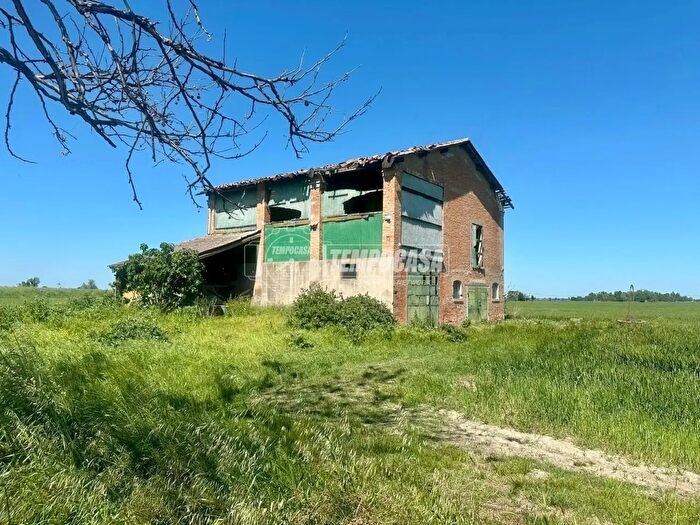 Casa con 5 locali in vendita in Via Signata, Crevalcore