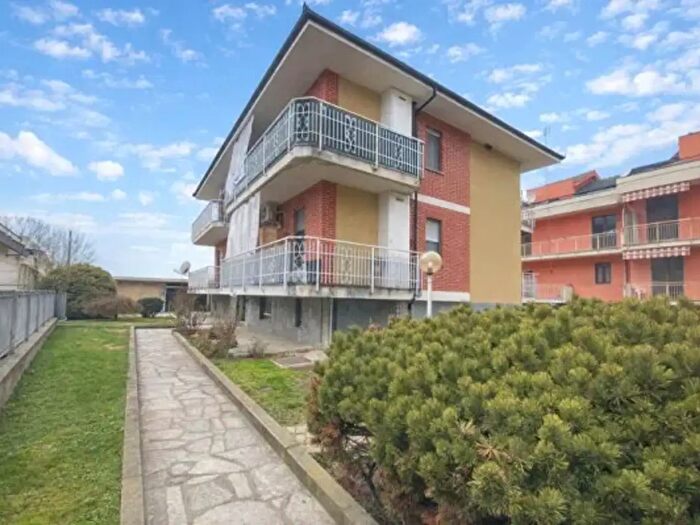 Appartamento trilocale in vendita in Via Vittorio Emanuele II, Sommariva Del Bosco