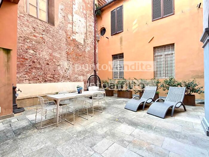 Appartamento bilocale in vendita in Ia degli Asili, Lucca