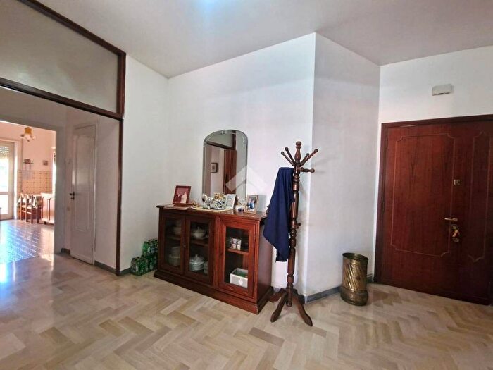 Appartamento trilocale in affitto in Semicentro, Velletri