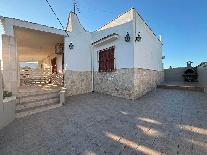 Casa quadrilocale in vendita in Via Pierluigi Tridici Manduria, Manduria