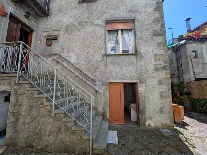 Casa con 6 locali in affitto in Pieve Fosciana