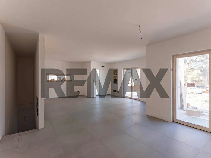 Casa con 5 locali in vendita in Bari