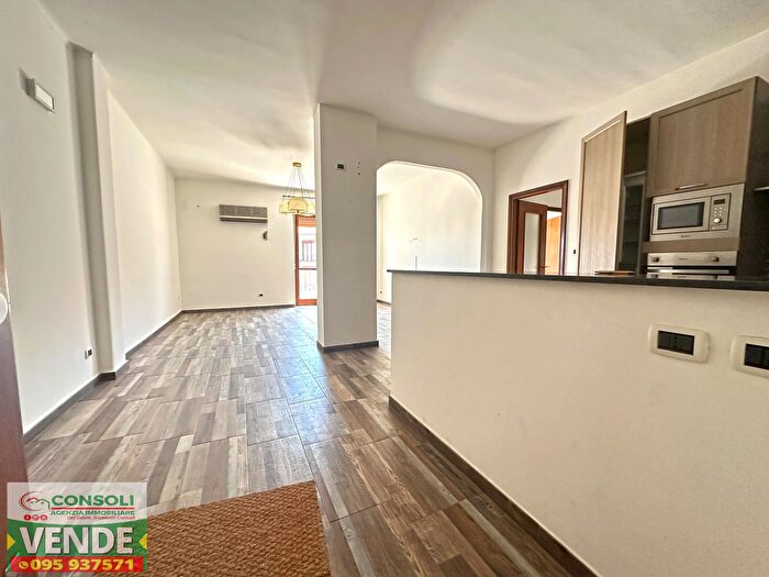 Appartamento quadrilocale in vendita in Via Alessandro Manzoni, Giarre