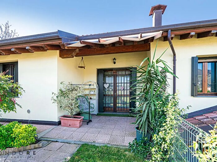 Appartamento trilocale in vendita in Via Panoramica, Grizzana Morandi