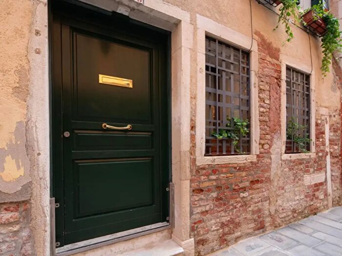 Casa quadrilocale in vendita in Sestriere San Marco, Venezia
