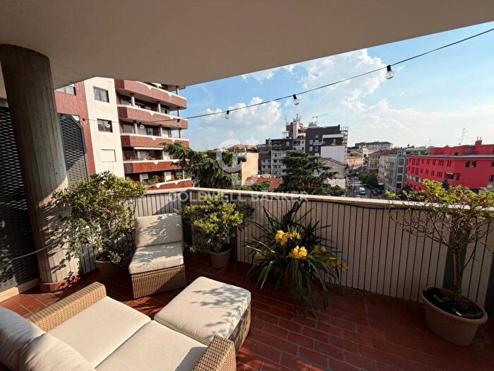 Appartamento bilocale in affitto in Via Giorgio Vasari, Porta Romana Medaglie dOro, Milano