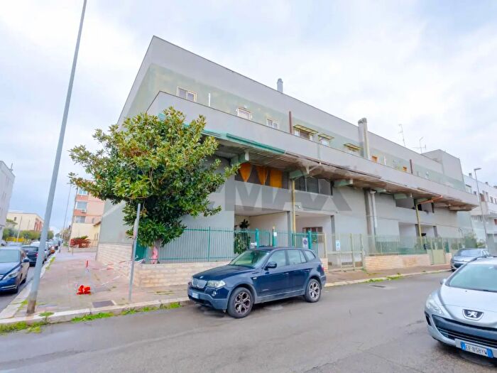 Casa con 5 locali in vendita in Carlo Cattaneo, Casamassima