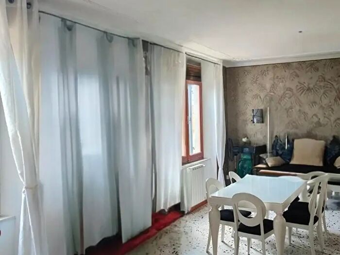 Appartamento con 5 locali in vendita in Via Elpidiense Nord, Montegranaro