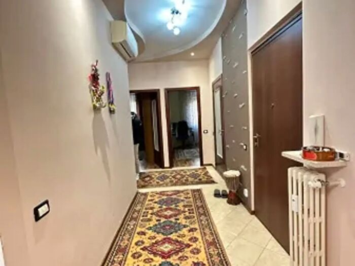 Appartamento trilocale in vendita in Novara