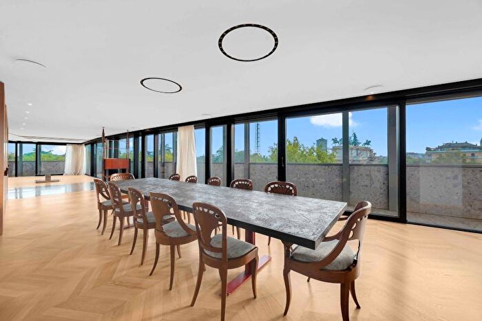 Casa quadrilocale in affitto in Piazza Sempione, Arco della Pace, Milano