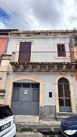 Appartamento con 7 locali in vendita in Via Cavour, Scordia