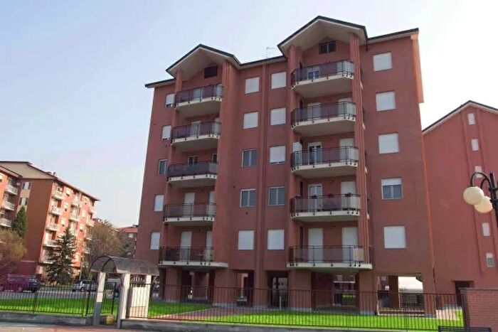 Appartamento quadrilocale in vendita in Via Vittorio Moccagatta, Alessandria