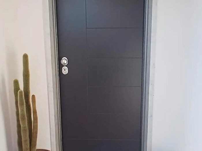 Casa con 5 locali in vendita in Carrara