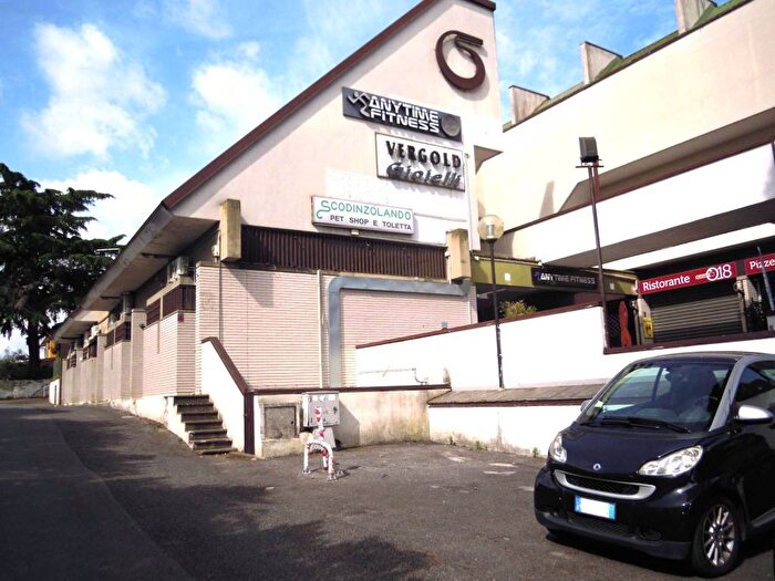 Appartamento bilocale in affitto in Via Cassia, Tomba di Nerone, Roma