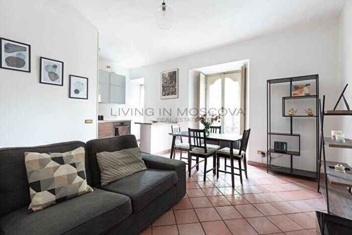 Appartamento trilocale in affitto in Via Marsala, Moscova, Milano