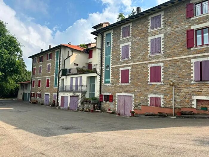 Appartamento trilocale in vendita in Via Casagalvana, Tizzano Val Parma