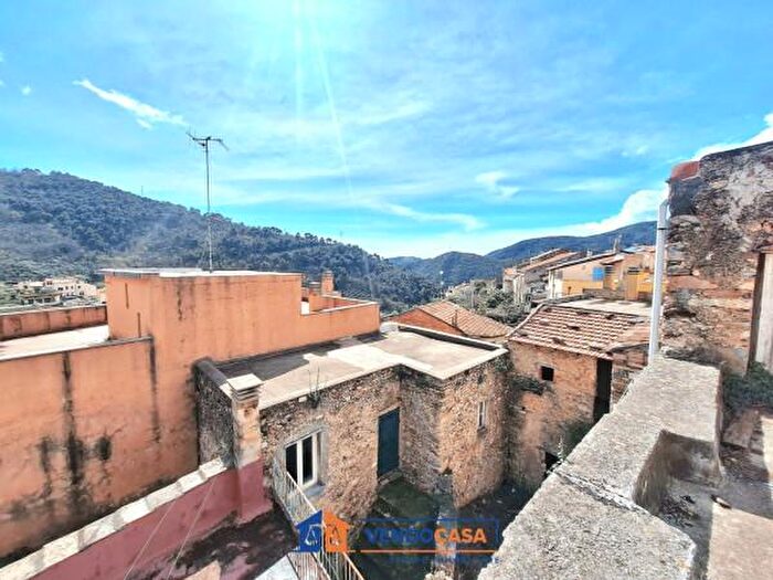 Casa con 6 locali in vendita in Via Poggio, Tovo San Giacomo