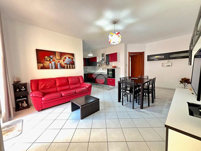 Appartamento trilocale in vendita in Via Vergine Maria, Iglesias