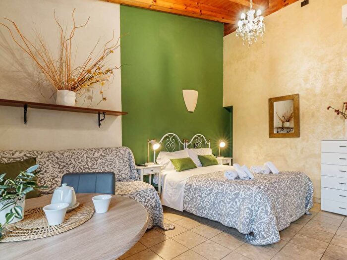 Appartamento bilocale in affitto in Via Legnago, Borgo Roma, Verona