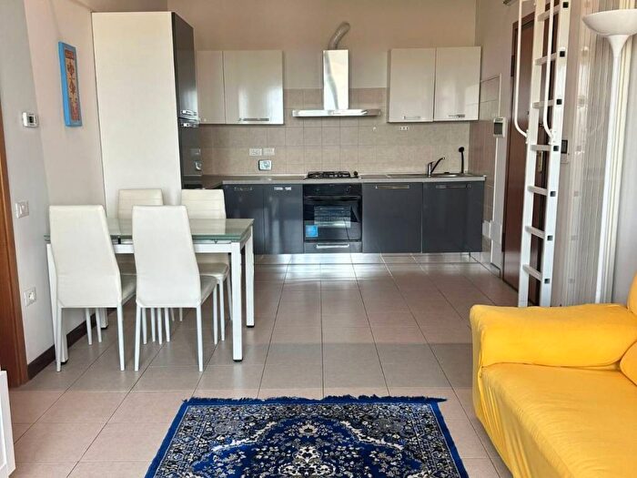 Casa quadrilocale in affitto in Via Enrico Mattei, San Vitale Roveri, Bologna