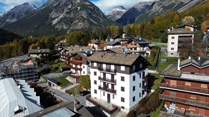 Appartamento trilocale in vendita in Via Monte Reit, Bormio