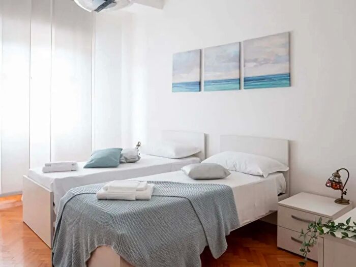 Appartamento monolocale in affitto in Via Valassina, Milano